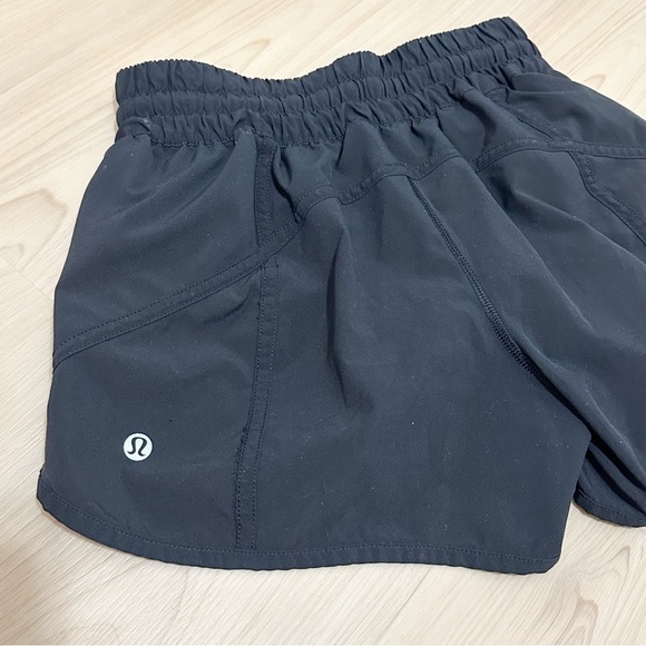 Lululemon black tracker shorts - Picture 2 of 6